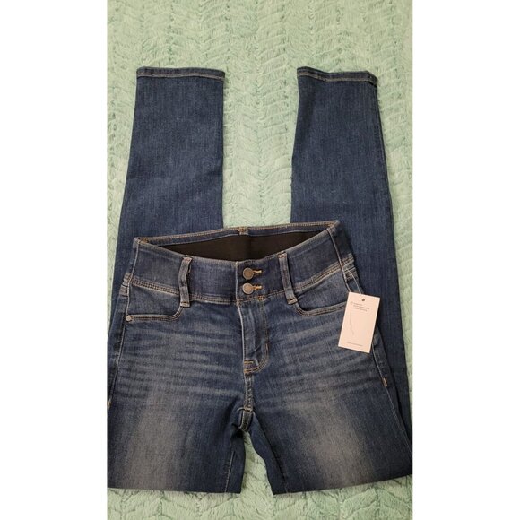 Women's Nine West Stretch Jeans - Size 0 Straight Leg Color BLue NEW - Picture 3 of 8